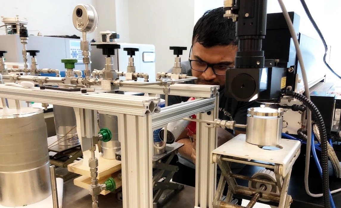 Stable isotope lab at WMU 2024. PhD student Afrid Sheik is fluorinating silicates